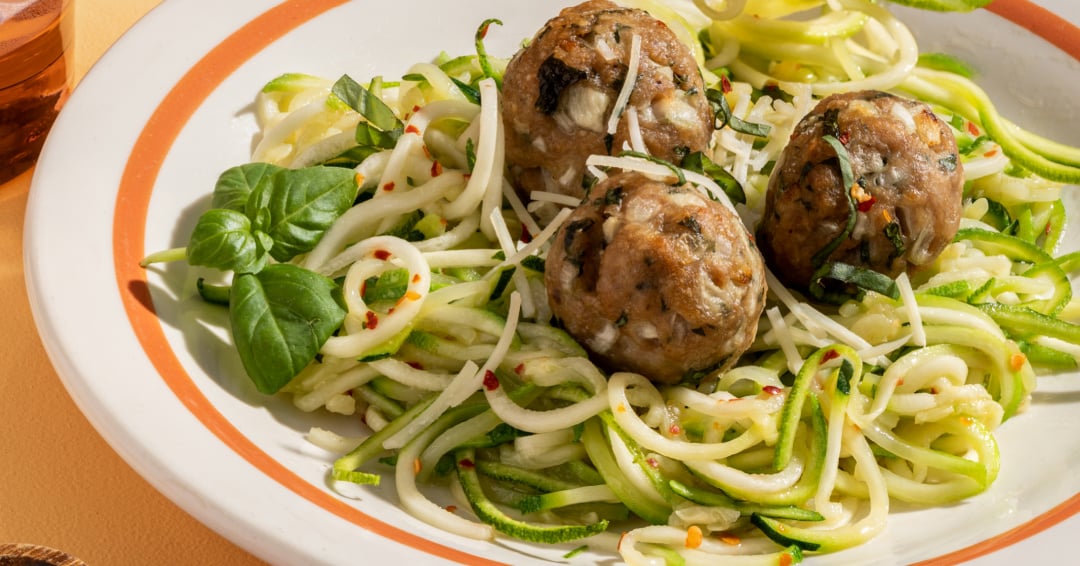 Turkey Meatballs With Garlic Zucchini Noodles 9347